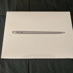 MacBook Air 13-inch Apple M1 Silver